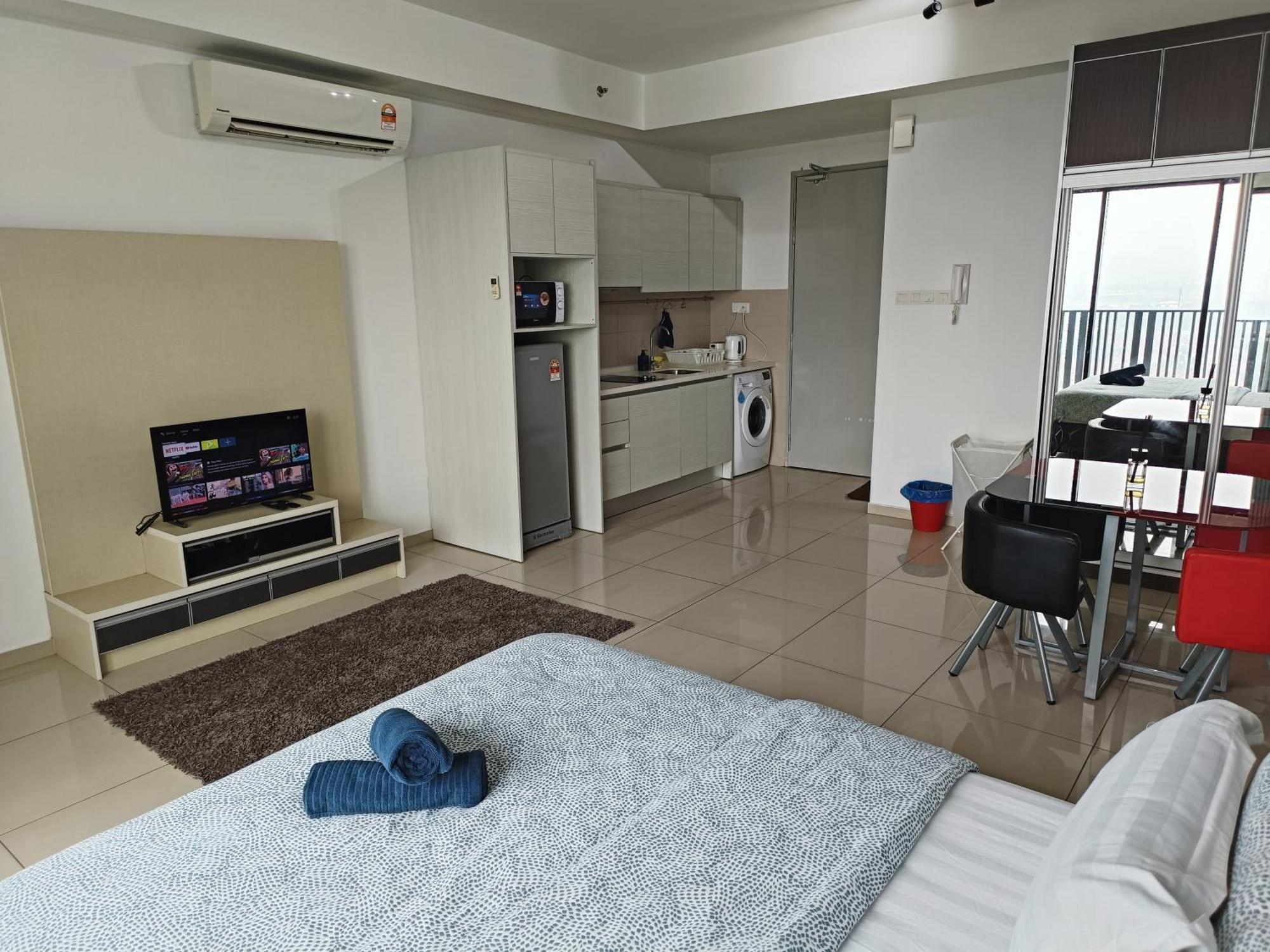 Rumahcozy Homestay I-city Shah Alam